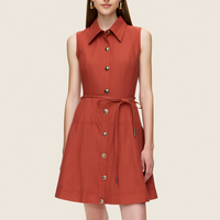 Robe midi décontractée évasée en terracotta sans manches avec col chemise, boutons sur le devant et ceinture à nouer, personnalisable pour femme, vente en gros