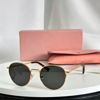 Lunettes de soleil rétro unisexes à monture carrée en métal, petite monture, verres dégradés en PC couleur or, protection UV400, design de luxe