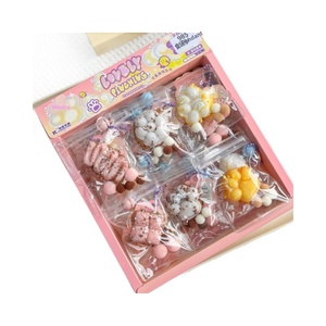 Lot de 24 jouets anti-stress en plastique en gros, pendentifs colorés pour jeunes (7-14 ans) - Product Image 6