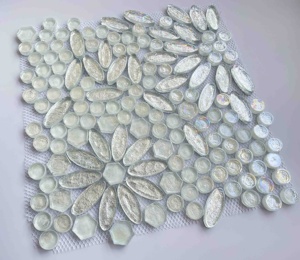 Carrelage en mosaïque <span class=keywords><strong>de</strong></span> verre à motif floral moderne avec design graphique pour le sol du balcon <span class=keywords><strong>de</strong></span> la villa - Product Image 3