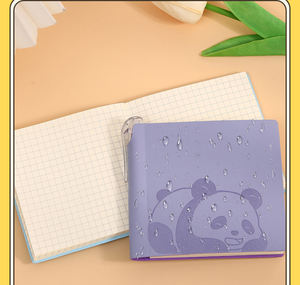 สมุดโน้ต<span class=keywords><strong>แพนด้า</strong></span>ทรงสี่เหลี่ยมแบบมีปากกาสำหรับนักเรียนขนา<span class=keywords><strong>ด</strong></span>เล็กลายการ์ตูนน่ารักๆแบบพกพาได้พร้อมปากกาสำหรับใช้ในโรงเรียน - Product Image 1
