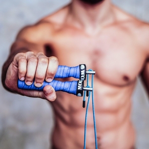 เชือกกระโดดปรับระดับได้ Attack Speed Jump Rope ระบบการออกกำลังกายแบบกระโดดเชือกสองสายที่เป็นเอกลักษณ์ สายหนาหนึ่งเส้นและสายเบาหนึ่งเส้น ความยาวสาย 11 ฟุต - Product Image 3