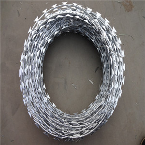 <span class=keywords><strong>Fil</strong></span> de fer <span class=keywords><strong>barbelé</strong></span> pour rasoir <span class=keywords><strong>vert</strong></span>, pièces revêtues de PVC - Product Image 4