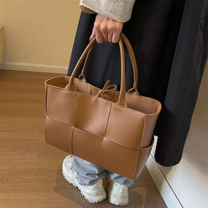 2026 new fashionable and comfortable shoulder <b>bag</b>, women's handbag, luxury women's <b>tote</b> <b>bag</b> - Product Image 2