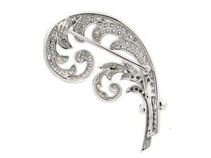 Broche vintage en or blanc 18 carats avec motif en spirale opulent et pavé de diamants, bijoux d'une élégance intemporelle - Product Image 2