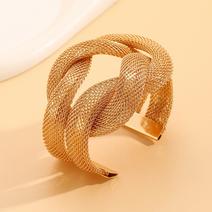 Kaimei 2025 perhiasan Fashion aksesori buatan tangan manis gelang simpul cinta terbuka wanita gelang silang berongga geometris grosir - Product Image 4