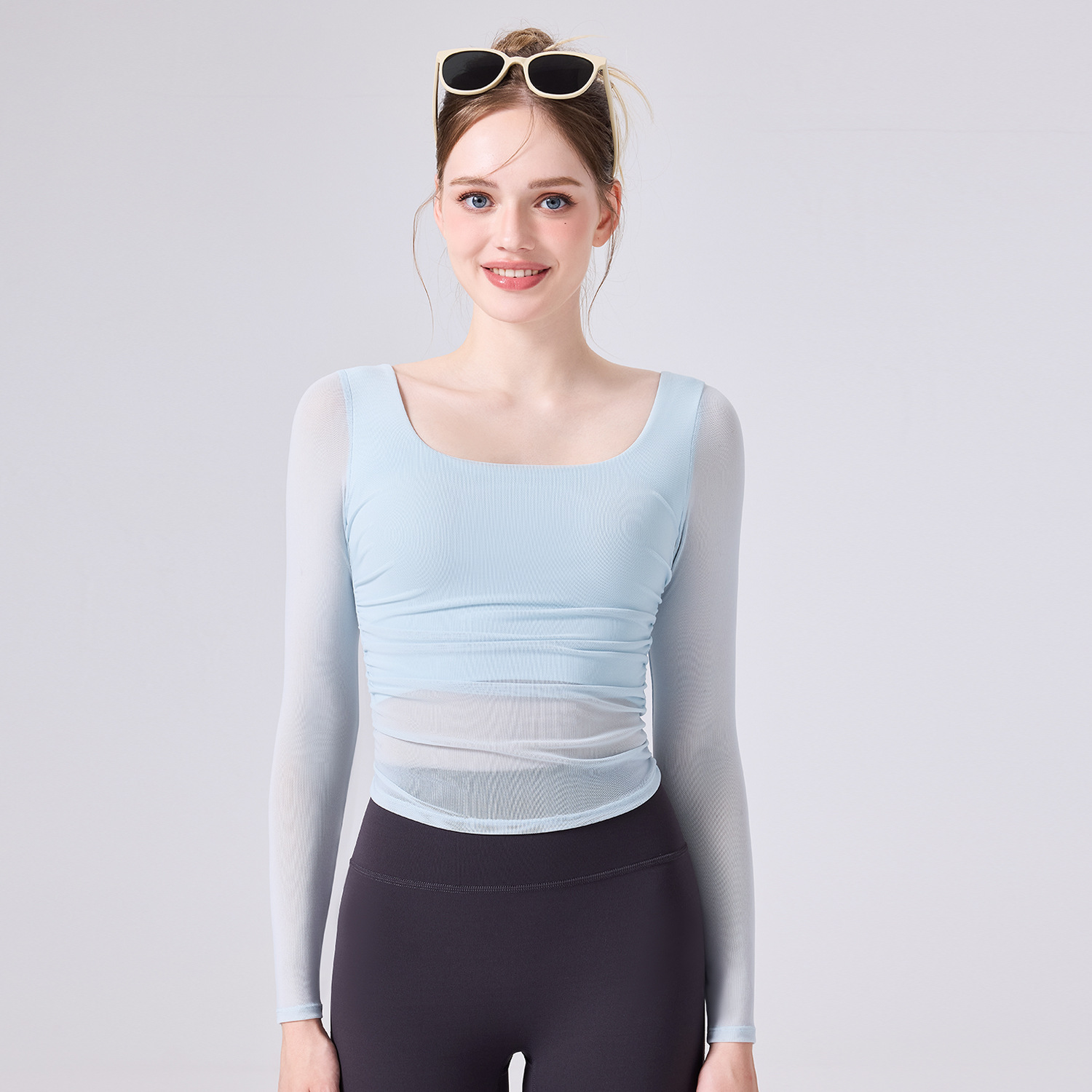 Women's Plus Size Slim Skinny Fit Breathable Quick Dry Spandex/Nylon Crop Top with Four-Way Stretch Crew Neck for Sports Yoga