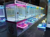 Vente directe fabricant pas cher monnayeur Mini grue jeu d'arcade bureau distributeur automatique amusant Mini griffe de bureau