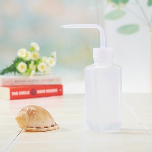 Outil de jardinage Bouteilles à eau transparentes <span class=keywords><strong>en</strong></span> <span class=keywords><strong>plastique</strong></span> transparent rond 250ml 500ml Boîte brune moderne <span class=keywords><strong>en</strong></span> <span class=keywords><strong>plastique</strong></span> noir Boîte à fleurs pour l'extérieur - Product Image 6
