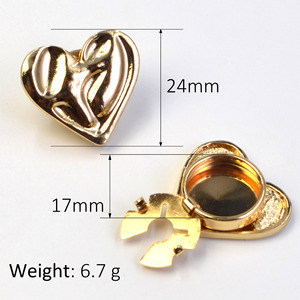 Set di Bottoni Decorativi a Cuore in Metallo Personalizzati per Camicie, Clip per Polsini, Set Creativo Senza Cuciture per Colletti, Vendita all'Ingrosso - Product Image 4