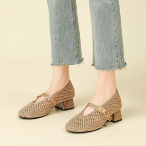 <span class=keywords><strong>Scarpe</strong></span> da <span class=keywords><strong>Donna</strong></span> con <span class=keywords><strong>Tacco</strong></span> Alto Mary Jane, Punta Rotonda, <span class=keywords><strong>Tacco</strong></span> Grosso, Cinturino con Fibbia, Eleganti Retrò, Comode e Traspiranti - Product Image 4