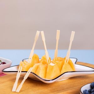 Bâtonnets en bambou jetables pour collations et desserts, logo et emballage personnalisés - Product Image 1