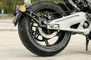 Nouvelle moto scooter de course super rapide 96V 15000W 20000W à transmission par courroie et système de refroidissement par eau, vitesse de 160 km/h - Product Image 5