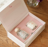 Boîte cadeau personnalisée haut de gamme avec couvercle rabattable, diffuseur de parfum en verre gaufré dentelle française, bougie parfumée pour cadeau de mariage ou de demoiselle d'honneur