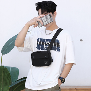 Livraison rapide Nouvelle mode Sac messager mini en nylon noir pour hommes Sac de poitrine en nylon de haute qualité pour hommes Sac bandoulière avec USB - Product Image 6