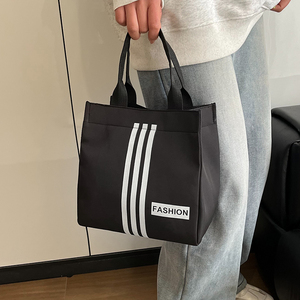 Tas tangan wanita mewah mode baru 2026 dompet kapasitas besar gaya Jepang dengan penutup ritsleting dekorasi huruf dan rantai tunggal - Product Image 3
