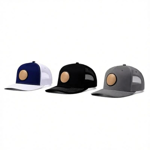 Gorra Trucker de 6 Paneles Azul y Blanca con Malla Trasera Ajustable, Gorra Casual de 6 Paneles con Logotipo Grabado en el Panel Frontal - Product Image 2