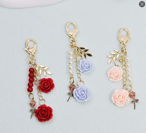 Porte-clés haut de gamme en alliage de résine Rose Camélia, pendentif pour clé de voiture, breloque pour clé USB, ornement de sac, décoration intérieure automobile, cadeau quotidien - Product Image 6