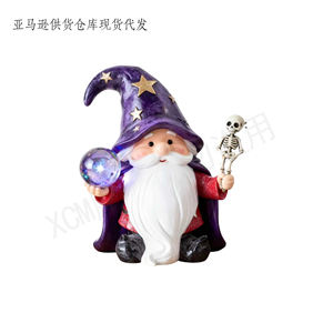 Sculpture de gnome enchanté - Cadeau personnalisé en résine, barbe blanche détaillée, parfait pour la saison hivernale et la décoration de la maison et des pièces toute l'année - Product Image 2