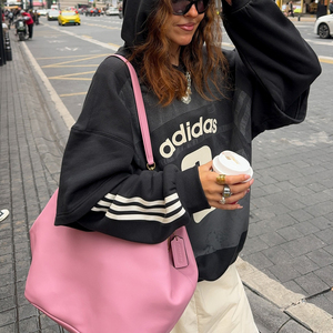 Модная сумка с замком-защелкой 2026: Новая оптовая розовая женская сумка через плечо - Product Image 4