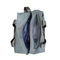 Sac polochon de luxe de style féminin du fabricant du Vietnam doublure élégante en polyester durable logo personnalisé fermeture éclair étanche 3L +