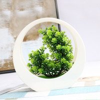 Vase à fleurs de table en forme de lune, pot décoratif en plastique pour plantes artificielles, idéal pour l'arrangement floral dans le salon de la maison