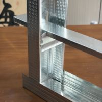 Profils légers et haute résistance pour ossature de toiture en métal pour cloisons sèches et cadre de table en métal