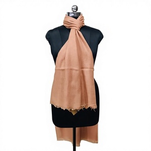 Étole en laine de Cachemire 100% tissée à la main, tissu teint, ultra-doux et léger - Product Image 1