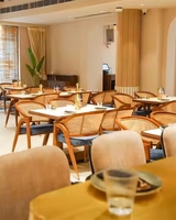 Chaise de salle à manger rétro nordique VL en bois massif et rotin, fauteuil de loisirs individuel pour café, mobilier de restaurant personnalisé