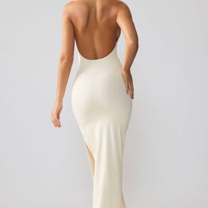 Robe longue élégante et tendance en jersey de qualité supérieure, col bénitier, dos nu, couleur ivoire, pour soirées de luxe - Product Image 2