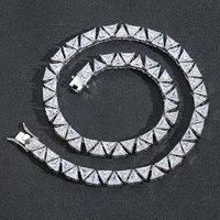 Collier de bracelets de tennis hip-hop en laiton pour hommes, forme triangulaire glacée avec zircon plaqué or pour les fêtes et les occasions cadeaux