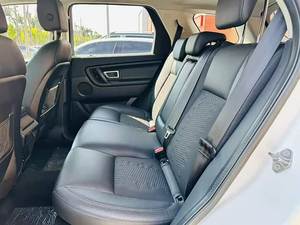 <span class=keywords><strong>Land</strong></span> <span class=keywords><strong>Rover</strong></span> Discovery Sport 200PS Pure SUV d'occasion <span class=keywords><strong>2019</strong></span> avec boîte de vitesses automatique, conduite à gauche, moteur turbo, sièges en cuir, <span class=keywords><strong>prix</strong></span> avantageux - Product Image 6