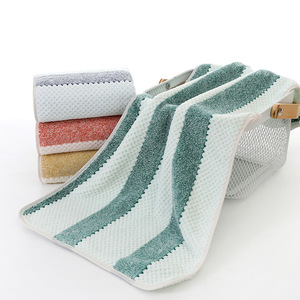 Nhà Máy Mới Dày Mềm Bông Khăn San Hô Lông Cừu Trung Quốc Hôn Tricolor Giả Mạo Các Cặp Vợ Chồng Cho Tắm Hoặc Khách Sạn Sử Dụng Nhà Tuyệt vời Quà Tặng - Product Image 4