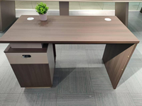 Bureau informatique en bois simple pour le bureau, avec tiroir verrouillable, meuble de rangement et passe-câbles, idéal pour poste de travail d'employé - Vente en gros