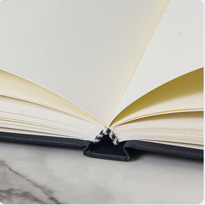 Album da Disegno Secolorart A5 con Copertina Rigida in Pelle Nera, Carta Spessa 160GSM Senza Acidi per Disegno e Schizzi - Product Image 3