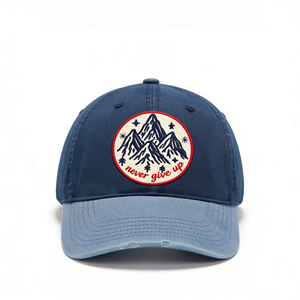 Gorra de Béisbol Retro Personalizada para Mujer, Diseño Minimalista que Estiliza el Rostro, Protección Solar, Diseño de Bloques de Color, Gorra Trucker Versátil - Product Image 1