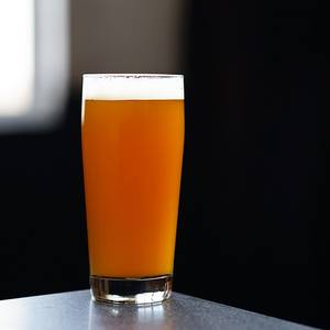 Allemagne <span class=keywords><strong>SAHM</strong></span> <span class=keywords><strong>Verre</strong></span> à bière Classique Tasse à bière artisanale réutilisable avec couvercles <span class=keywords><strong>Verre</strong></span> transparent pour eau Vin Logo personnalisable - Product Image 1