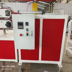 Automatische Conische Twin Schroef Extruder Plastic Pvc Hoek Kraal Rand Banding Afdichting Strip Venster Pvc Profiel Making Machine