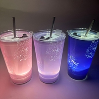 Gobelet en plastique personnalisé avec logo, 14 oz, avec couvercle et paille, gobelet LED activé par l'eau, gobelet lumineux promotionnel pour fête