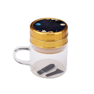 Logo personnalisé Nouveau design Moulin à tabac avec poignée moderne pour le stockage des herbes dans les tasses en verre Moulin à tabac <span class=keywords><strong>manuel</strong></span> à 3 niveaux - Product Image 5