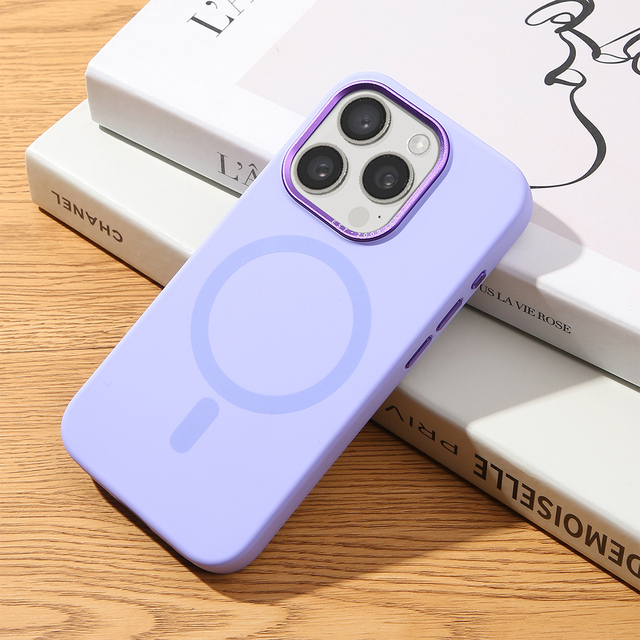 Pure Color Real Silicone Wireless Charge Magnetic Shockproof Anti-Fingerprint Phone Case for 17/16 Pro Mobile