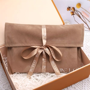 高級ブラウンベルベット封筒型ジュエリーギフト包装フラップポーチ、カスタムロゴ印刷、ヘアアクセサリー/衣類収納ダストバッグ、カスタムカラー - Product Image 4