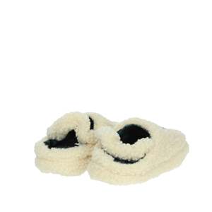 Disney Minnie <b>Mouse</b> Girls Winter Slippers Beige Fuzzy Cozy Indoor Wear - Product Image 3