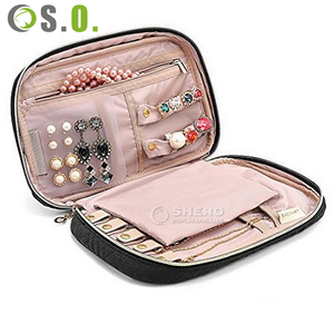 Estuche de Joyería de Viaje de Lujo de Alta Gama, Color, Tamaño y Estilo Personalizables para Exhibir y Guardar Collares - Product Image 1