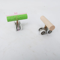 Chaussures de patinage de perroquet de jouet d'oiseau éducatif et article d'entraînement de bâton de support de patins à roulettes