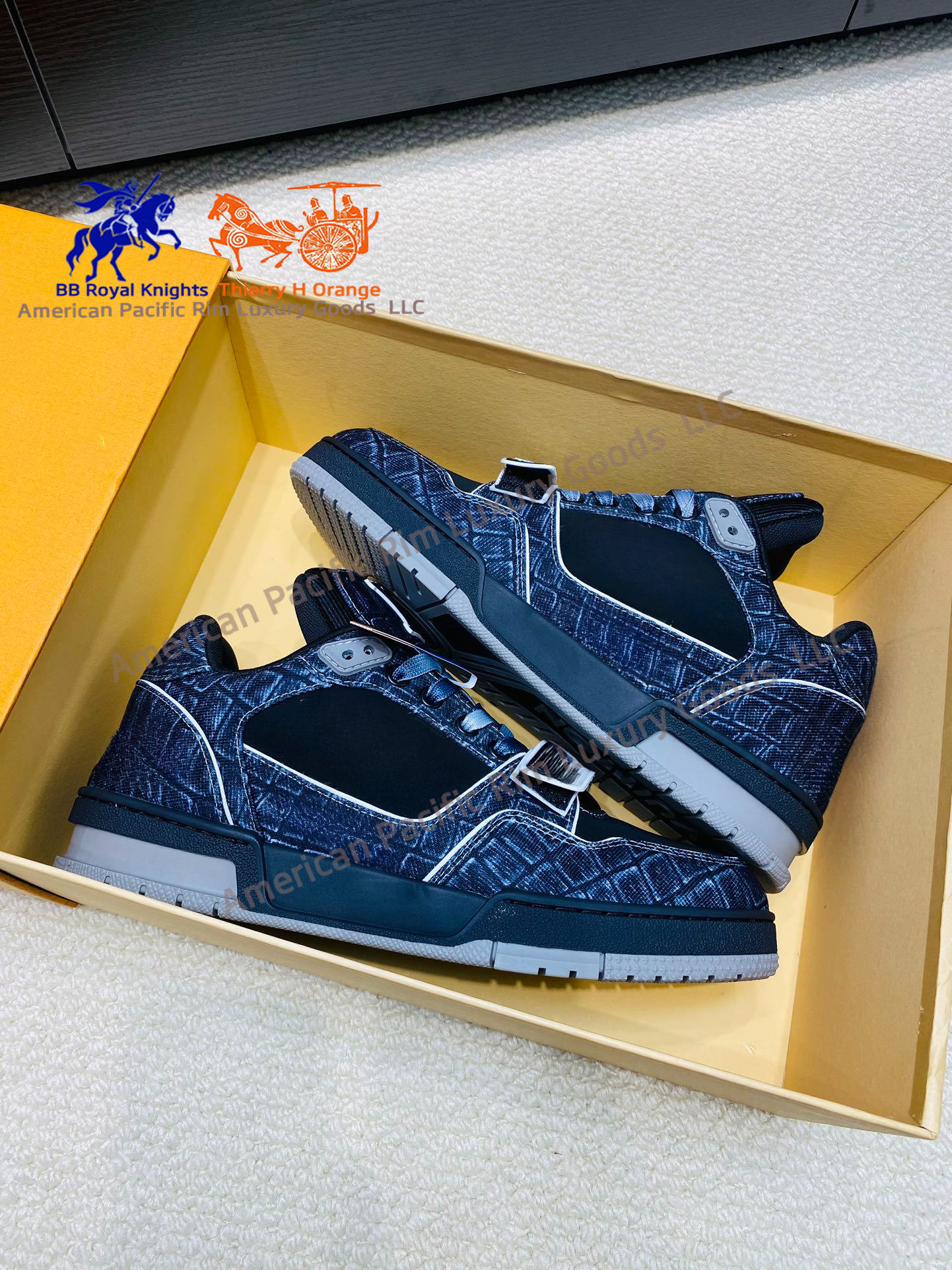 สีฟ้าอ่อน