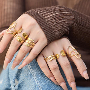 Anillo Abierto de Acero Inoxidable Chapado en Oro de 18K con Microincrustaciones de Zirconia, Diseño Geométrico, Anillo de Eternidad Moderno para Boda - Product Image 1