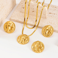 Parure de bijoux en acier inoxydable plaqué or 18 carats avec serpent et éléphant, collier chaîne chevrons et pendentif animal en relief vintage pour femme