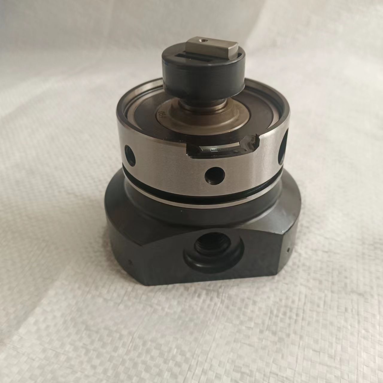 Wholesale Best Quality Diesel Fuel Pump DP200 Head Rotor 7185-101L with rotor 256L 6/7R