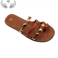 Chaussons pour femmes de haute qualité et tendance, sandales confortables pour femmes, emballage personnalisé avec logo, sandales d'été, sandales métalliques